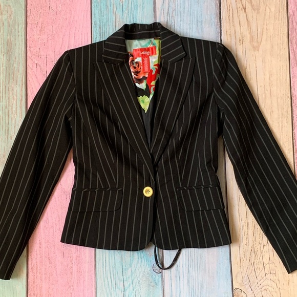 Y2k Latina life pinstripe single button blazer - Picture 2 of 8